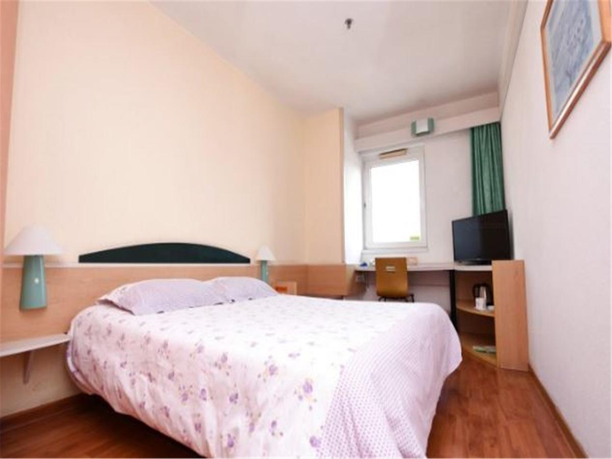 Motel Qingdao Jiaonan Renmin Road Business Street Εξωτερικό φωτογραφία